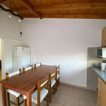 La Alegre! Hermosa Casa Centrica Y Cerca Del Mar Puerto Madryn Exterior photo
